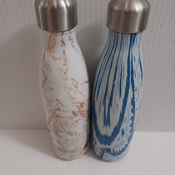 BUNDLE LOT OF (2) S' WELL WATER BOTTLES - Picture 6 of 13